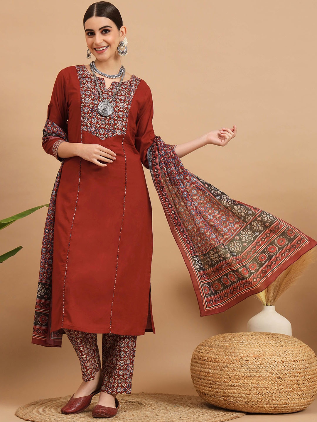 

Vbuyz Ethnic Motifs Yoke Design Kurta & Trousers With Dupatta, Maroon