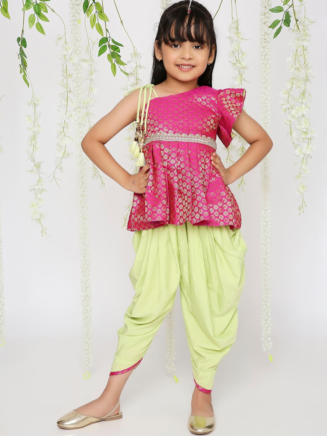 

KID1 Girls Ethnic Motifs Empire Kurti With Dhoti Pants, Pink