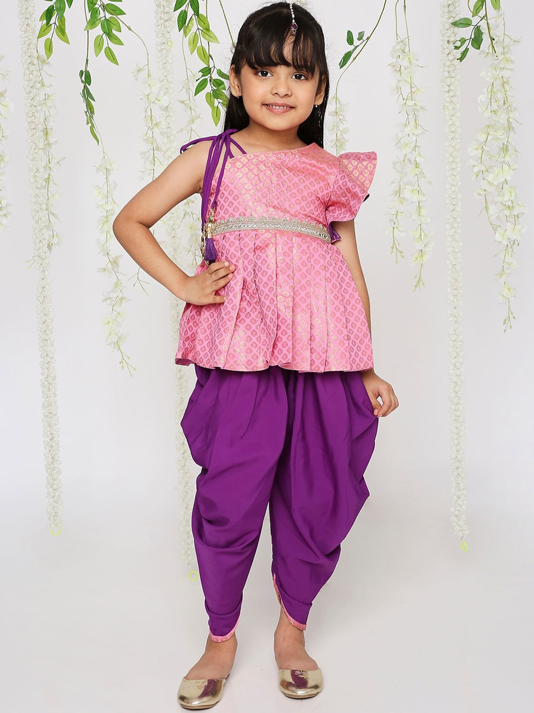 

KID1 Girls Ethnic Motifs Woven Design Empire Kurti with Dhoti Pants, Pink