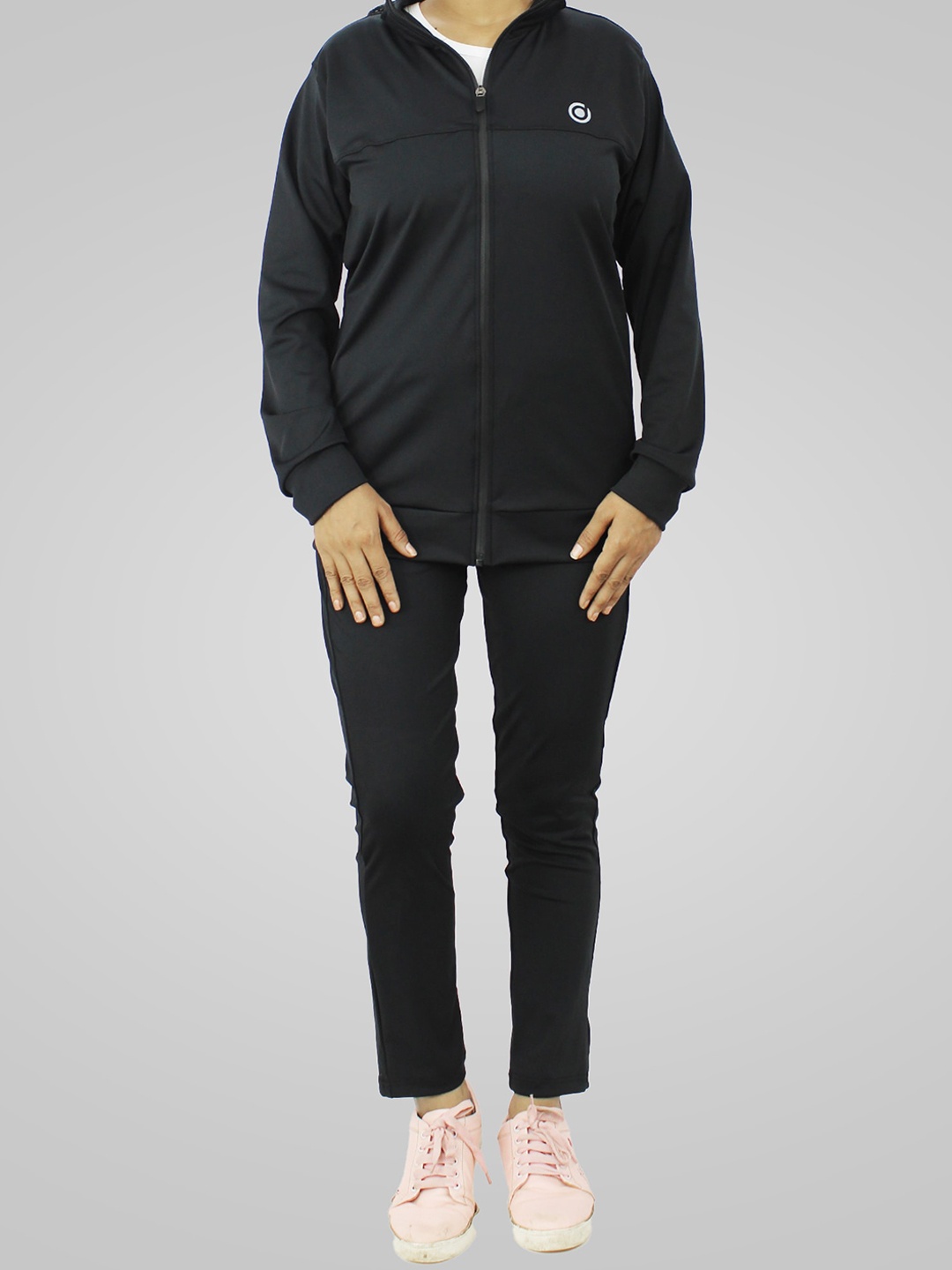 

Fasha Women Front Open Tracksuit, Black