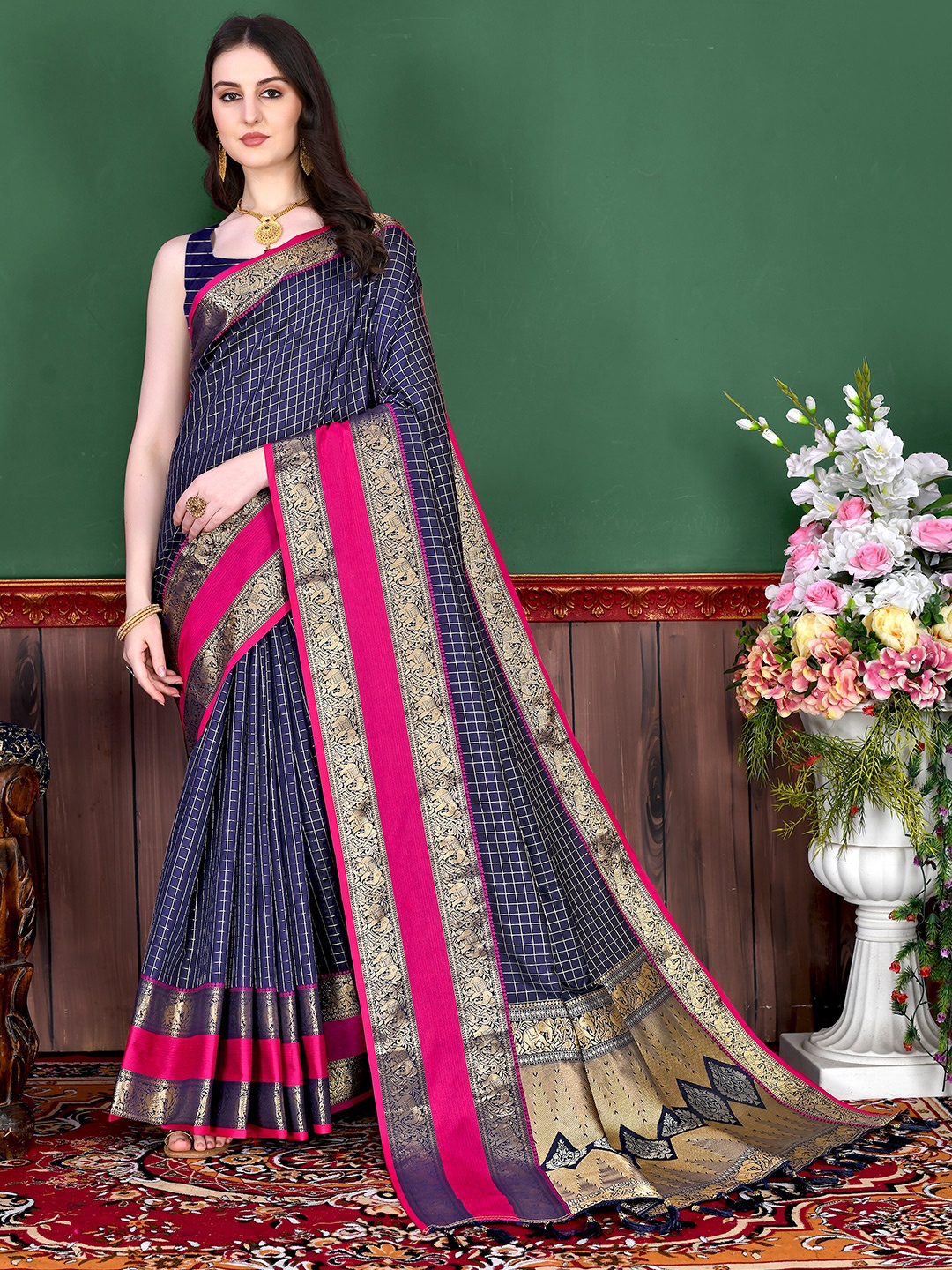 

YAVIRA SILK Checked Zari Mysore Silk Saree, Navy blue