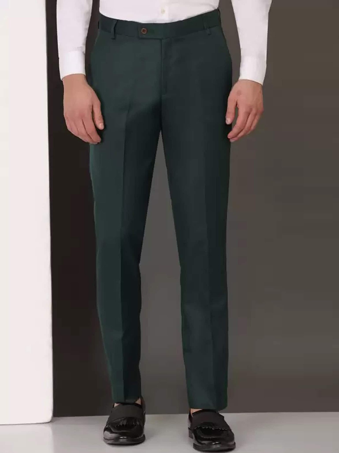 

FUBAR Men Relaxed Regular Fit Mid-Rise Easy Wash Formal Trousers, Green