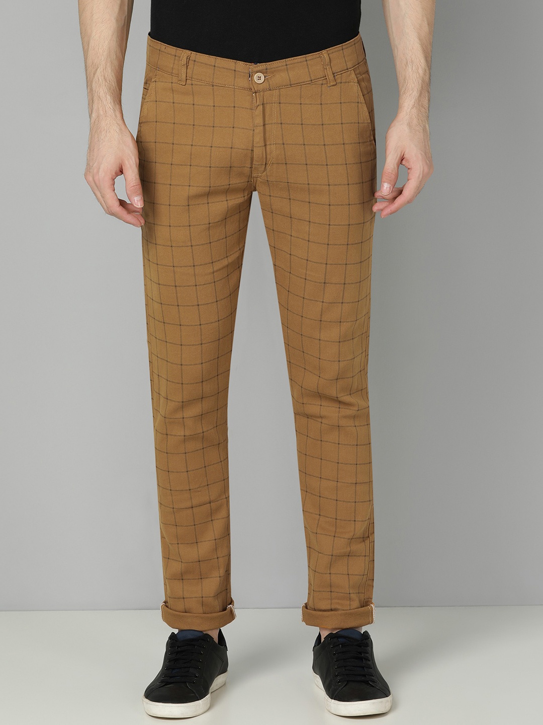 

FUBAR Men Checked Relaxed Slim Fit Easy Wash Regular Trousers, Brown
