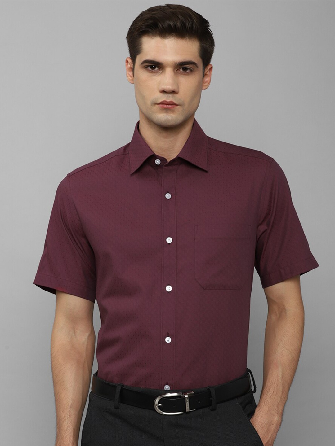

Louis Philippe Classic Fit Textured Pure Cotton Formal Shirt, Maroon