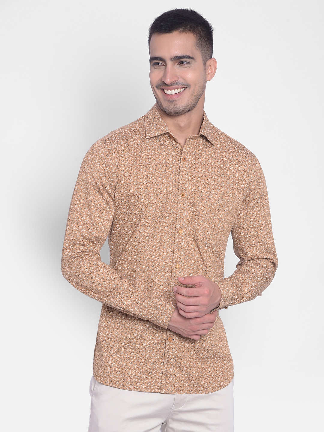 

Crimsoune Club Slim Fit Floral Printed Pure Cotton Casual Shirt, Beige