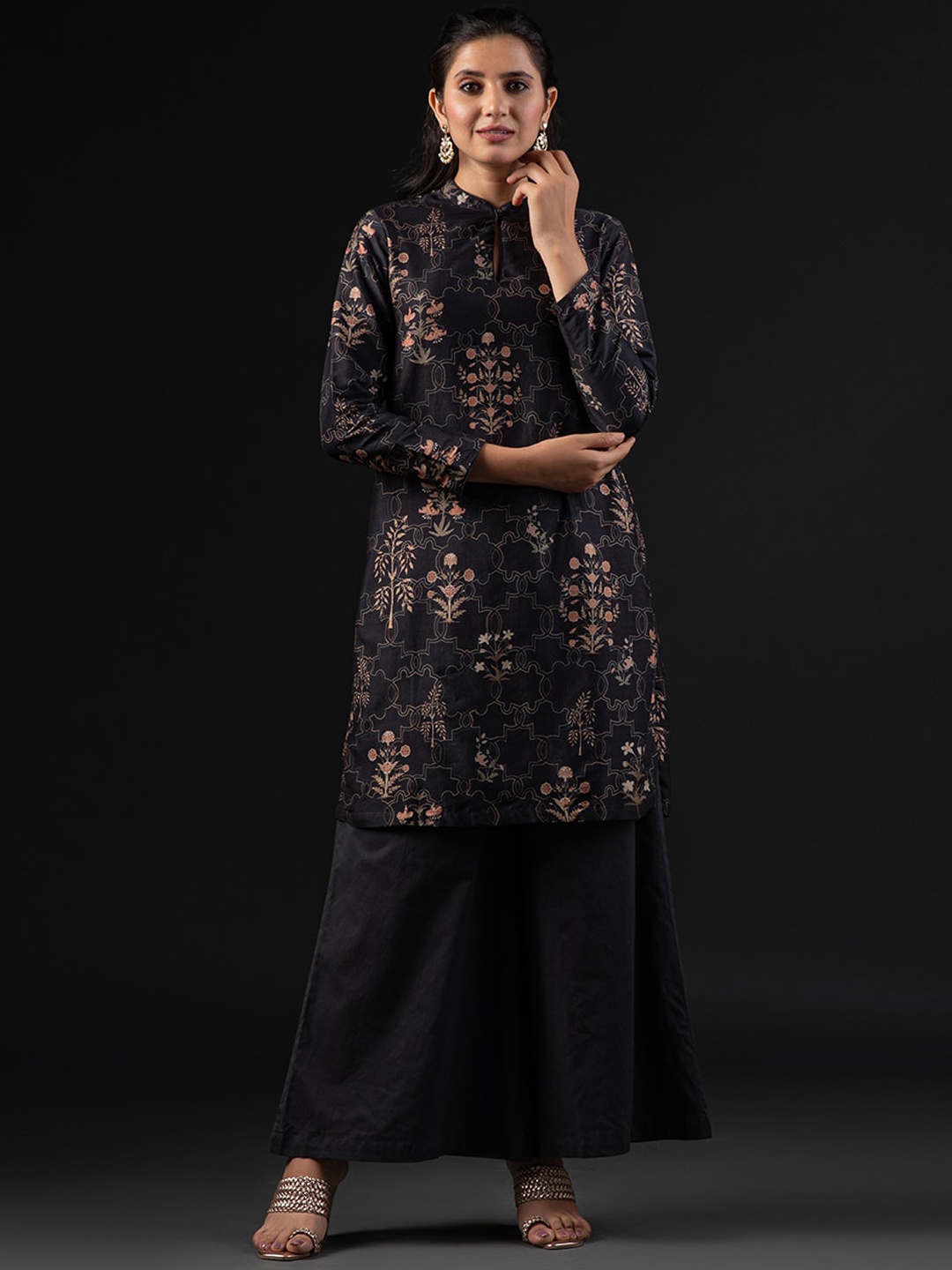 

Biba by Rohit Bal Floral Printed Mandarin Collar Regular Kurta with Palazzos, Black