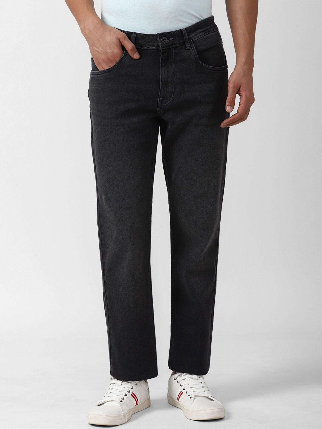 

VAN HEUSEN DENIM LABS Men Regular Fit Clean Look Stretchable Jeans, Black