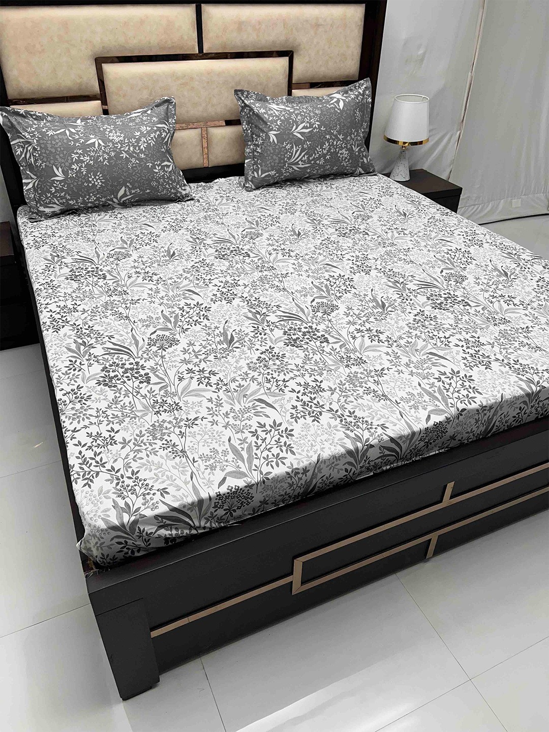 

Pure Decor Sapphire Grey Floral Pure Cotton 240 TC King Bedsheet With 2 Pillow Covers
