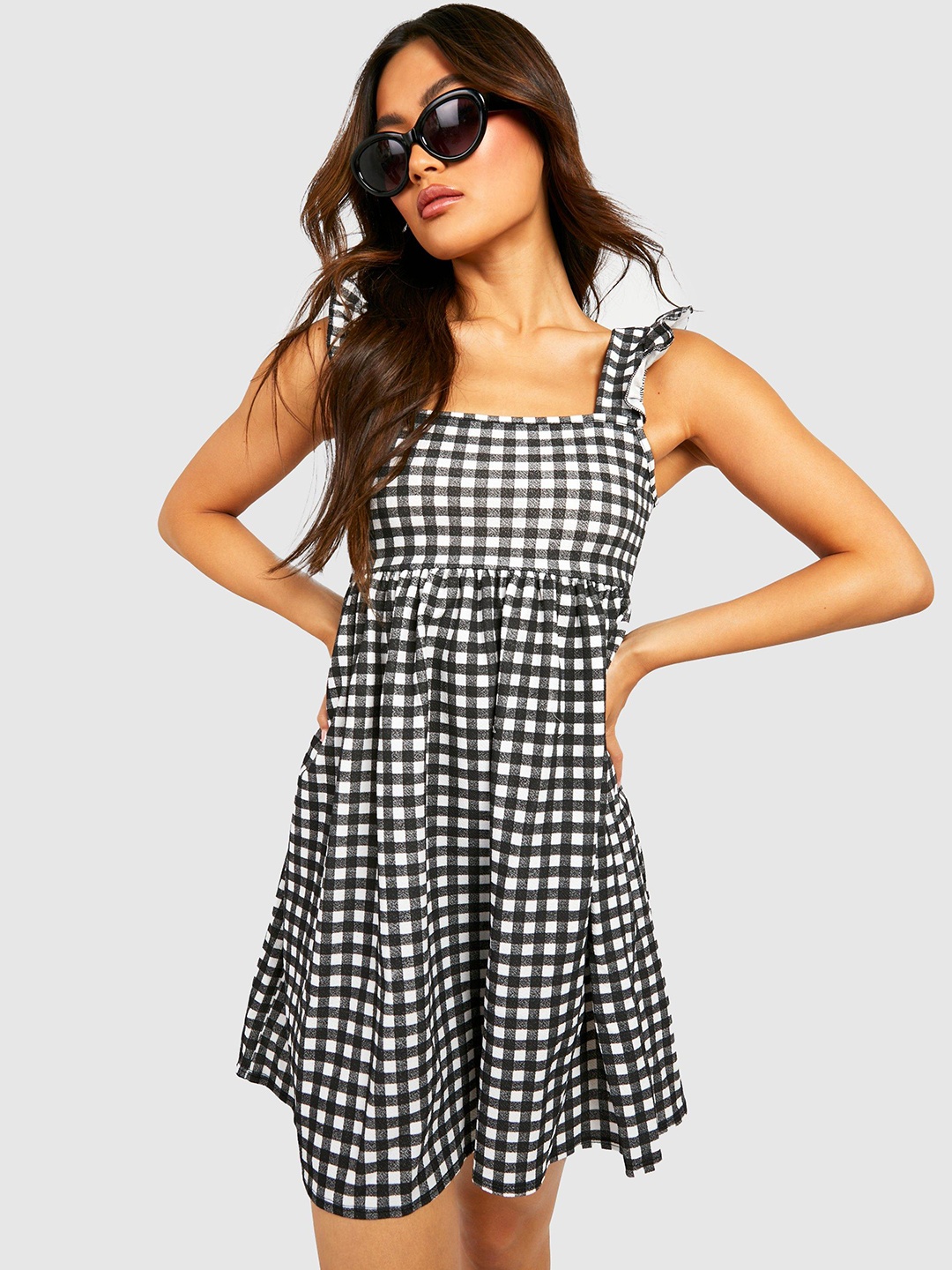 

Boohoo Ruffle Sleeve Gingham Checked A-Line Mini Dress, Black