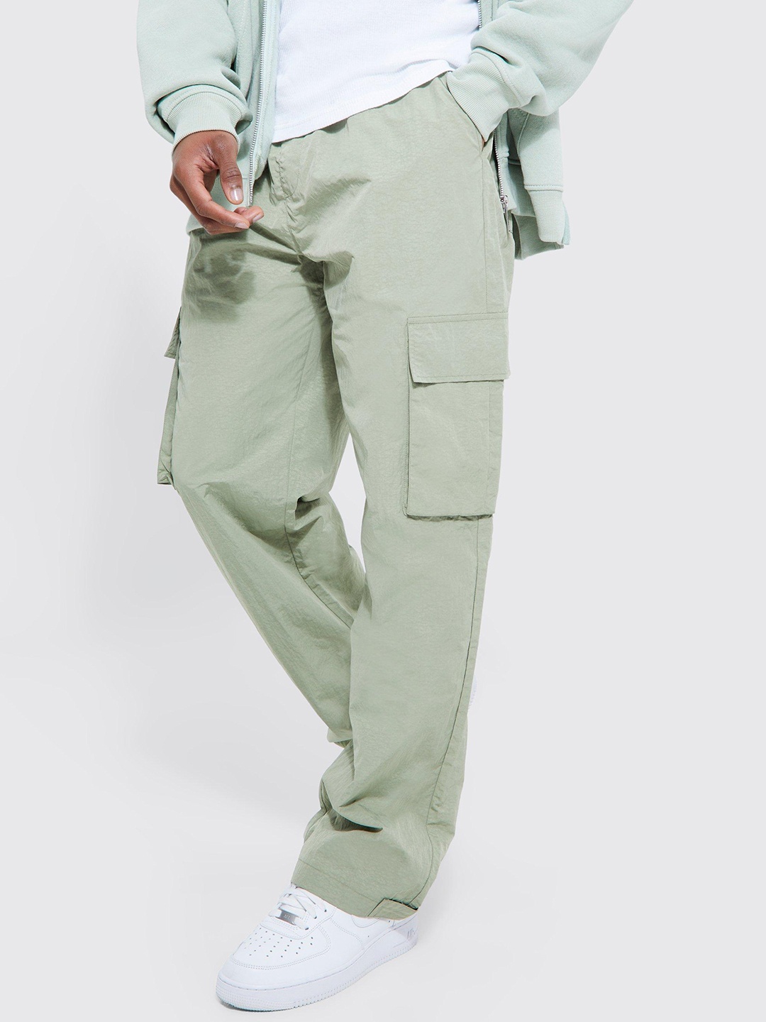 

boohooMAN Regular Fit Cargos Trousers, Green