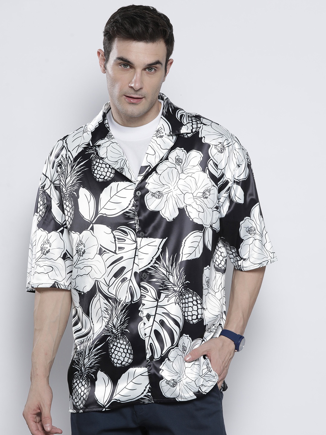 

boohooMAN Floral Printed Drop-Shoulder Sleeves Oversized Heavyweight Satin Shirt, Black