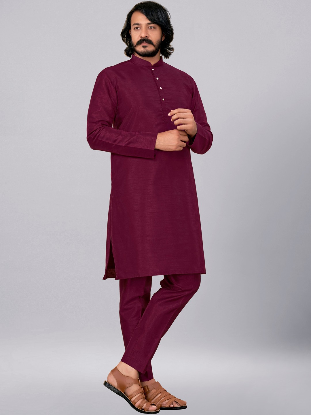 

ZARIMO Mandarin Collar Long Sleeve Straight Kurta with Pyjama, Burgundy