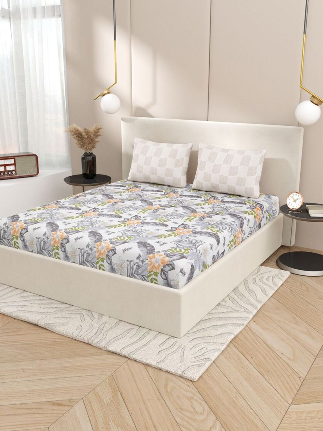 

EasyGoods Atlanta03 Grey & White Printed 250 TC King Bedsheet with 2 Pillow Covers