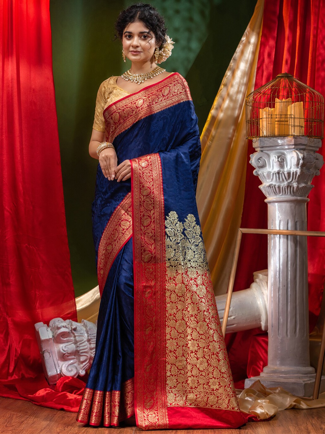 

HOUSE OF BEGUM Floral Woven Design Zari Banarasi Saree, Navy blue