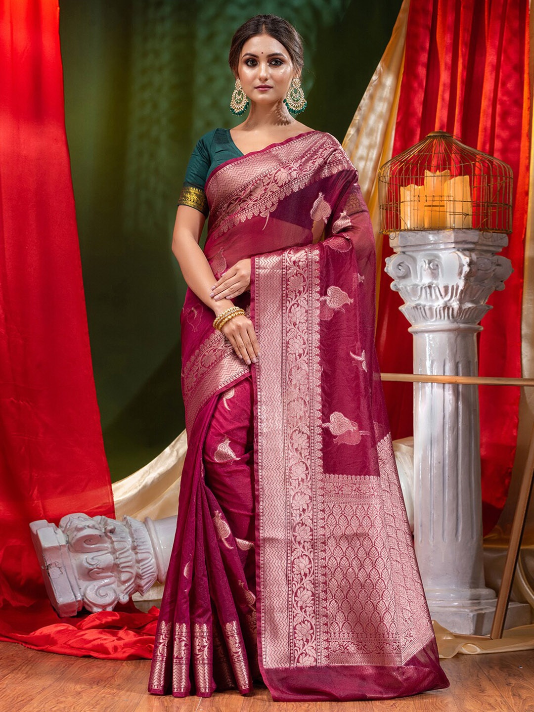 

HOUSE OF BEGUM Woven Design Zari Organza Banarasi Saree, Maroon