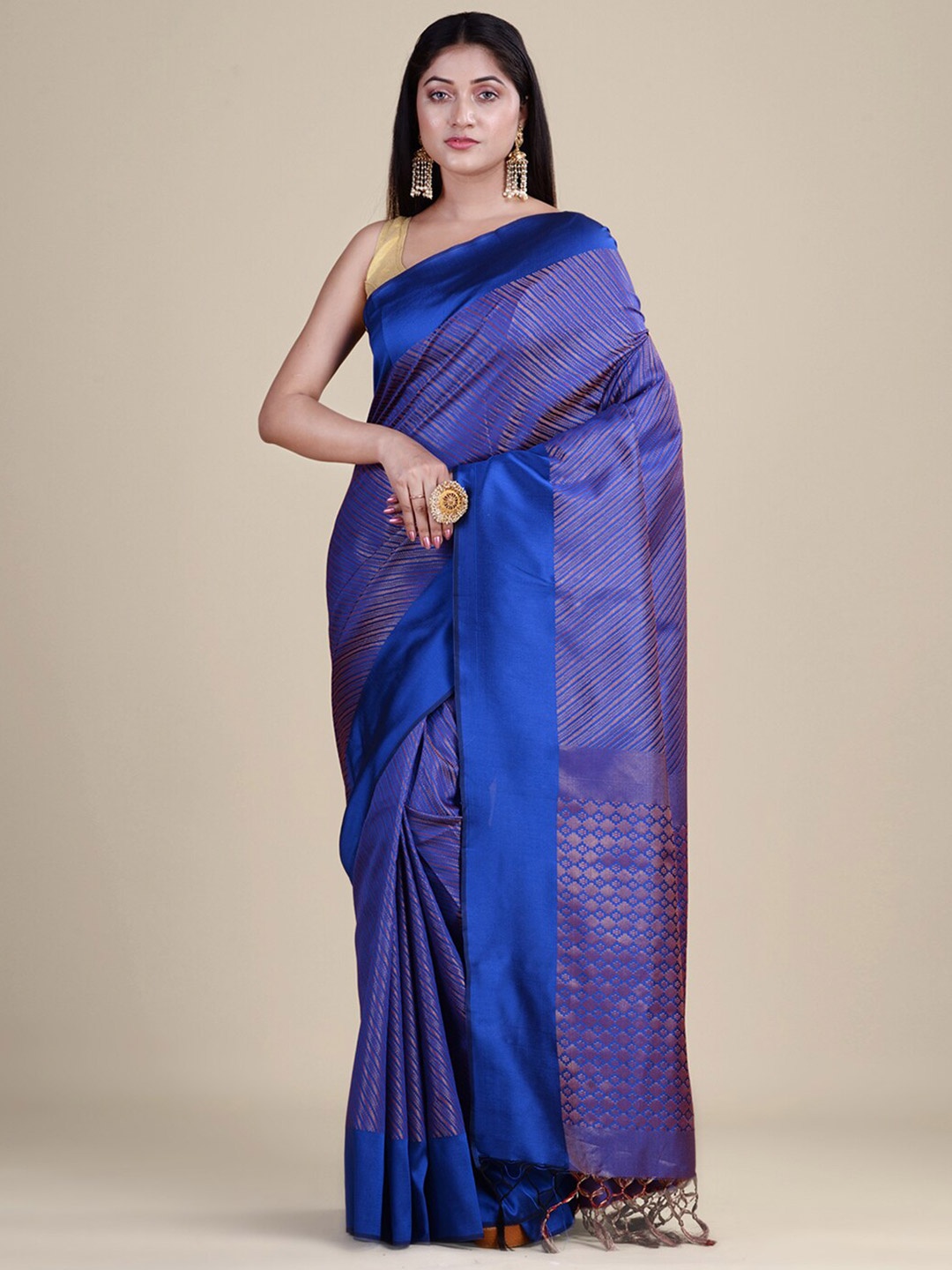 

HOUSE OF BEGUM Woven Design Zari Silk Blend Banarasi Saree, Blue