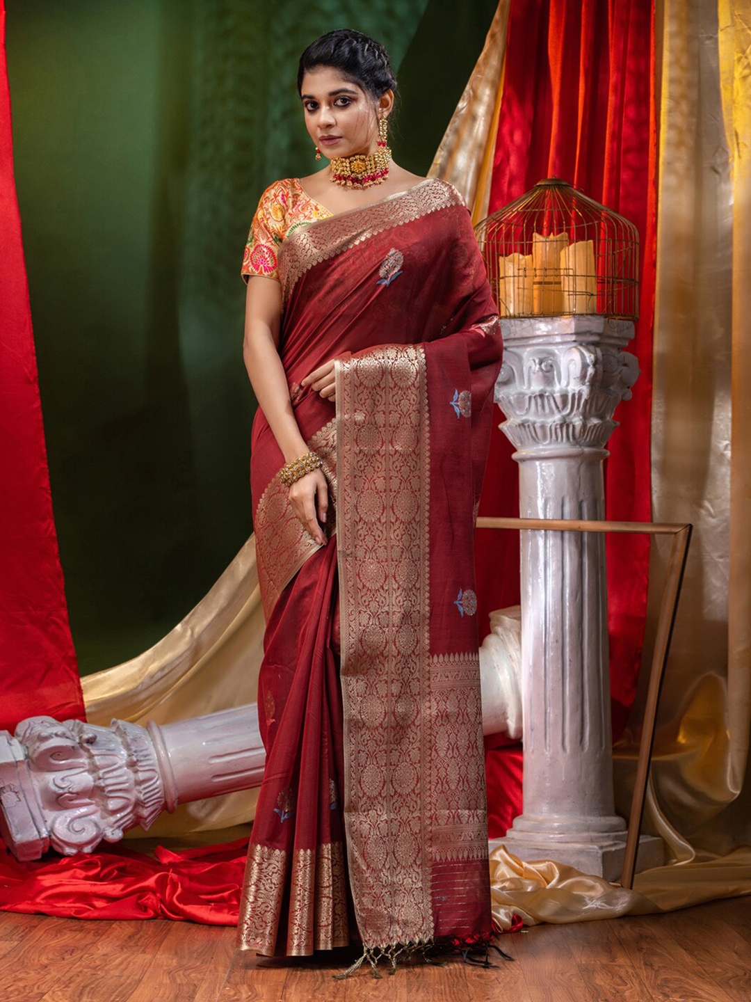 

HOUSE OF BEGUM Ethnic Motifs Woven Design Zari Pure Cotton Banarasi Saree, Maroon