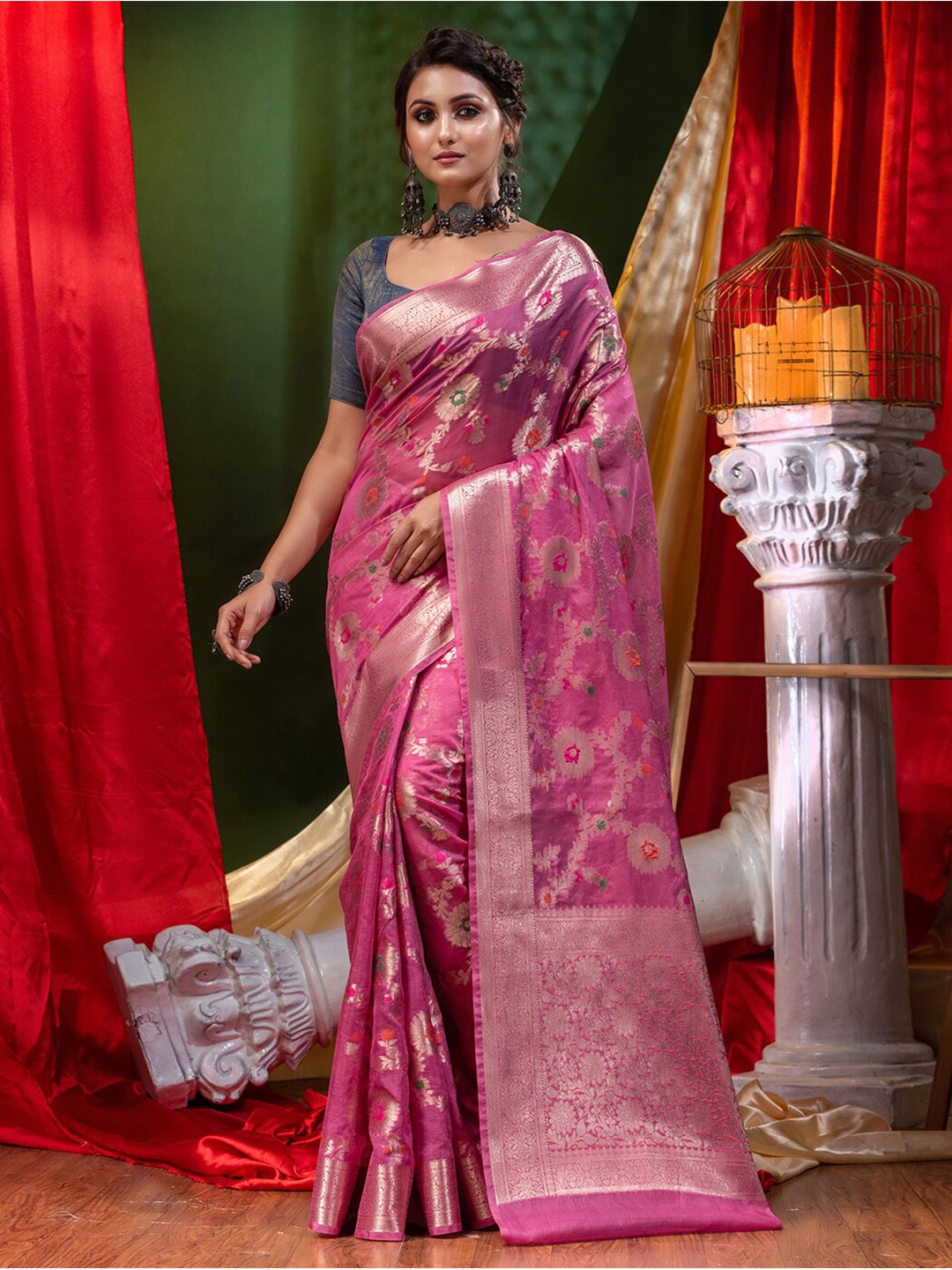 

HOUSE OF BEGUM Ethnic Motif Woven Design Zari Pure Georgette Banarasi Saree, Magenta