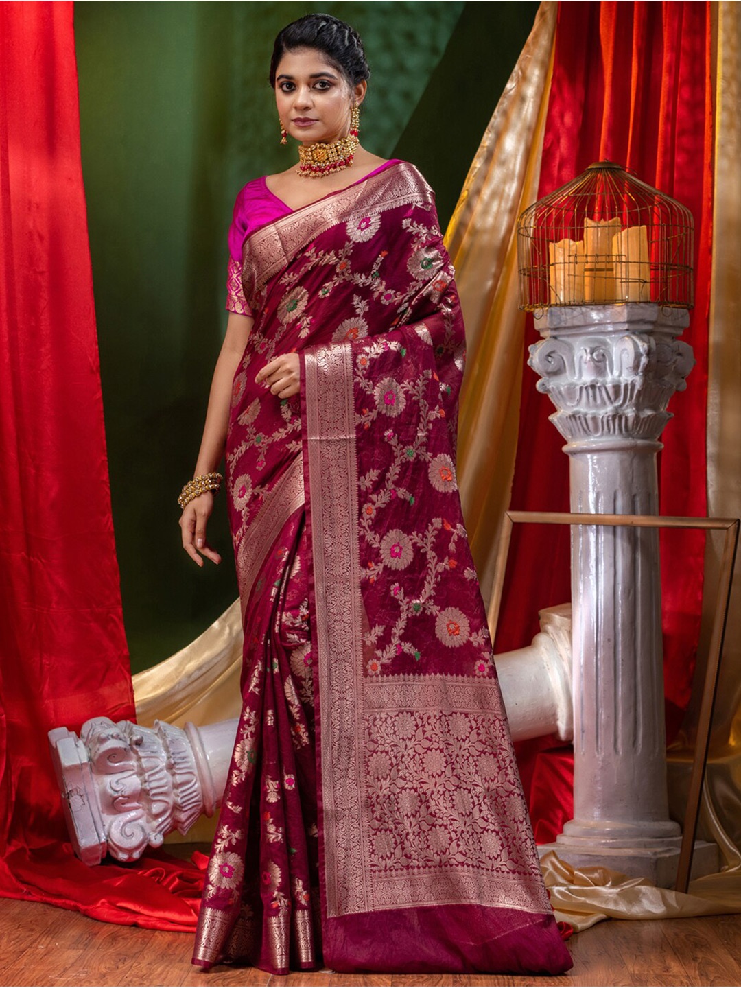 

HOUSE OF BEGUM Floral Woven Design Zari Pure Georgette Saree, Maroon