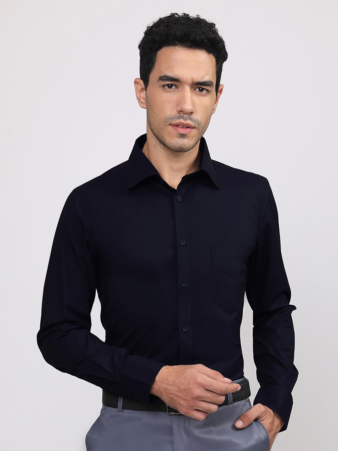 

LOUIS STITCH Spread Collar Comfort Cotton Formal Shirt, Navy blue