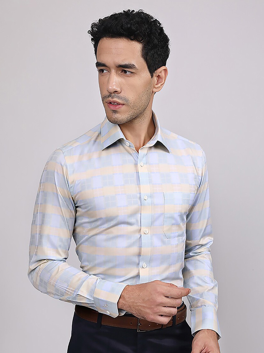 

LOUIS STITCH Comfort Checked Spread Collar Chest Pocket Cotton Formal Shirt, Blue