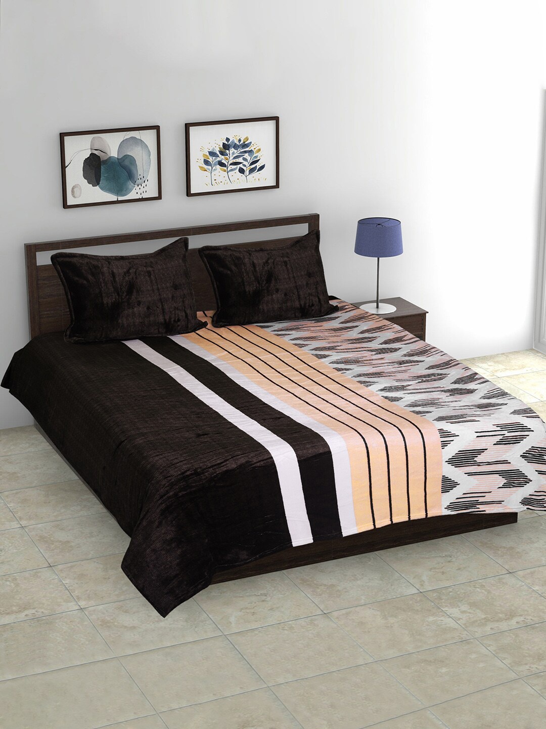 

Cloth Fusion Brown & Cream104 TC Warm Velvet King Bedsheet & 2 Pillow Covers