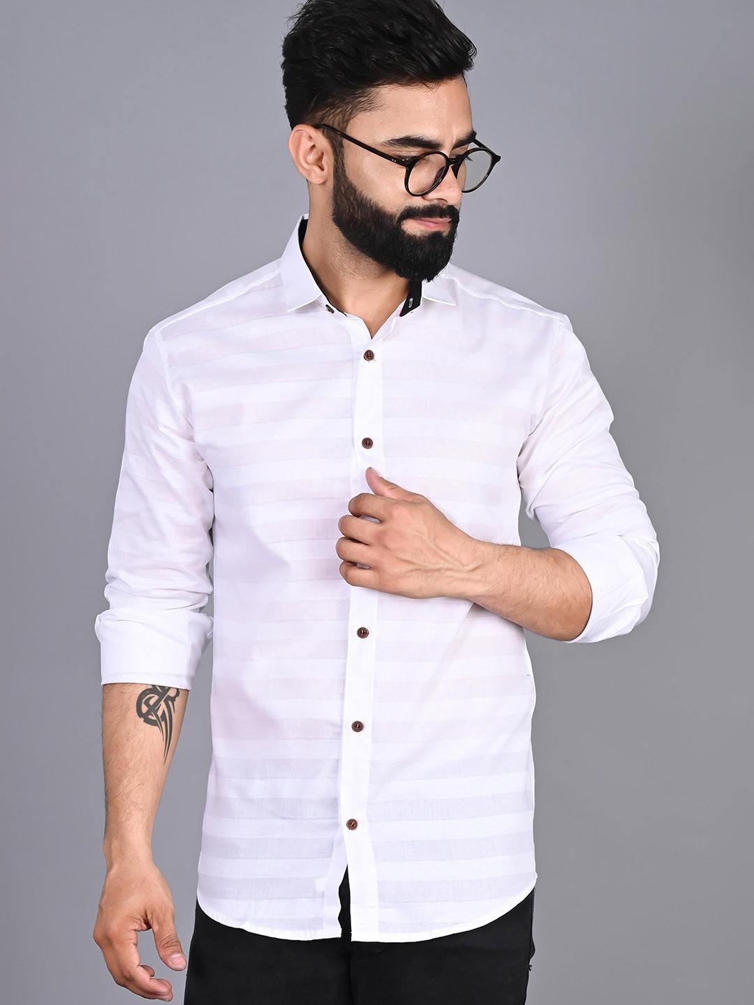 

FUBAR Slim Fit Horizontal Stripes Spread Collar Casual Shirt, White