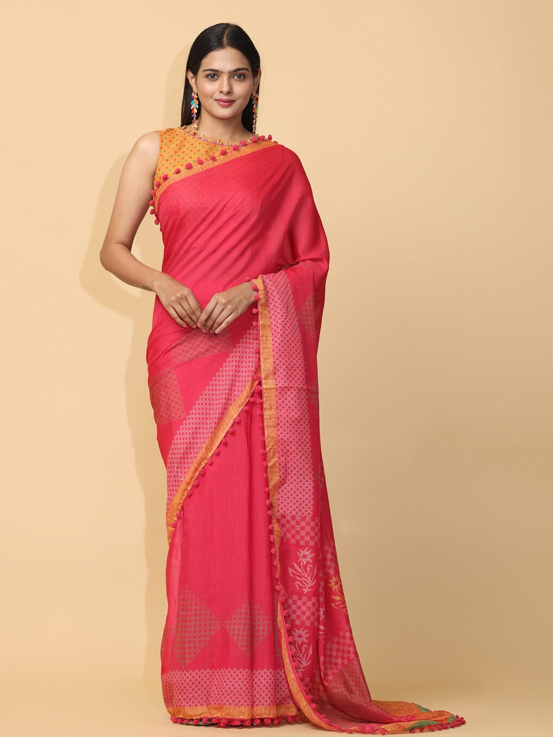 

VASTRANAND Ethnic Motifs Printed Saree, Pink