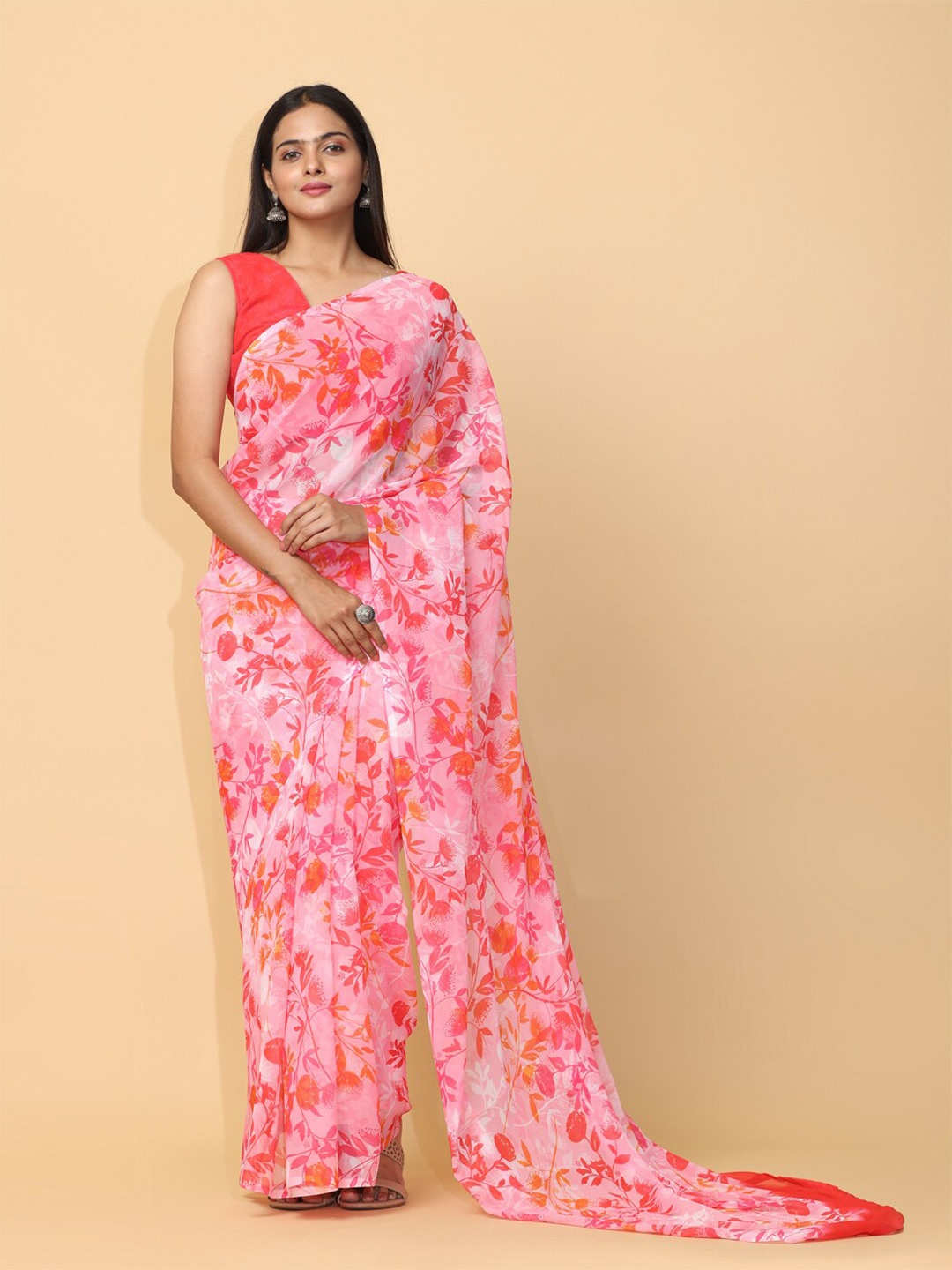 VASTRANAND Floral Printed Saree, White