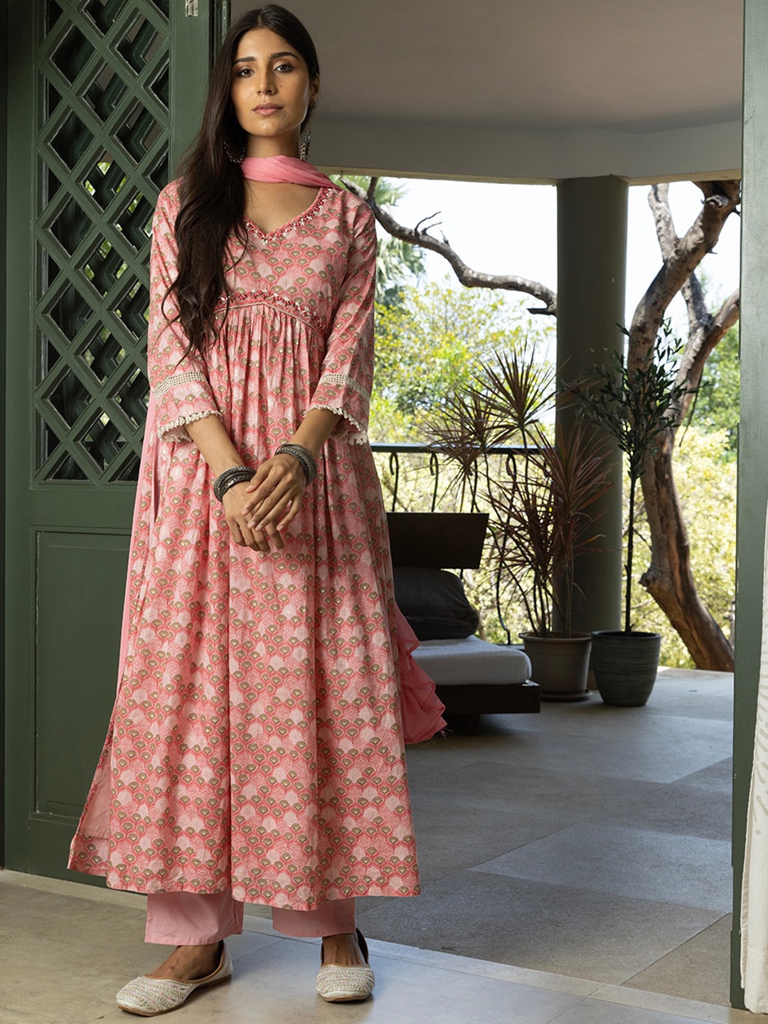 

Sangria Ethnic Motifs Printed Pure Cotton Empire Kurta & Trouser With Dupatta, Pink