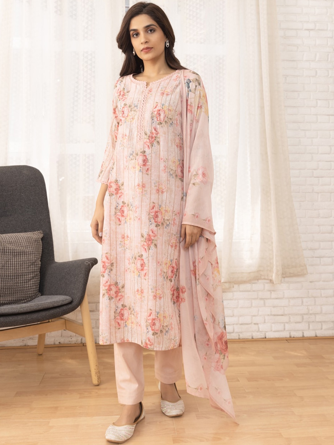 

Sangria Printed & Embroidered Straight Kurta With Trouser & Dupatta Set, Pink