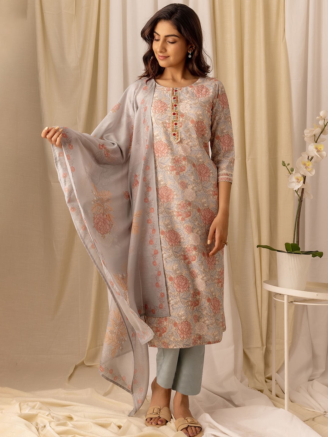 

Sangria Floral Printed Straight Thread Work Kurta With Trouser, Pink
