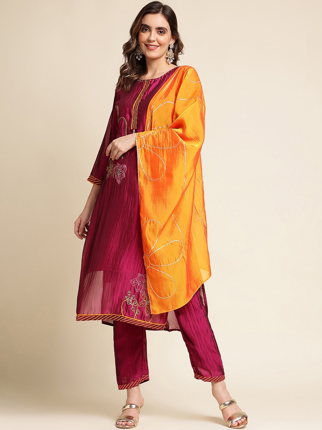 

Sangria Round Neck Beads And Stones Kurta With Trouser & Dupatta, Purple