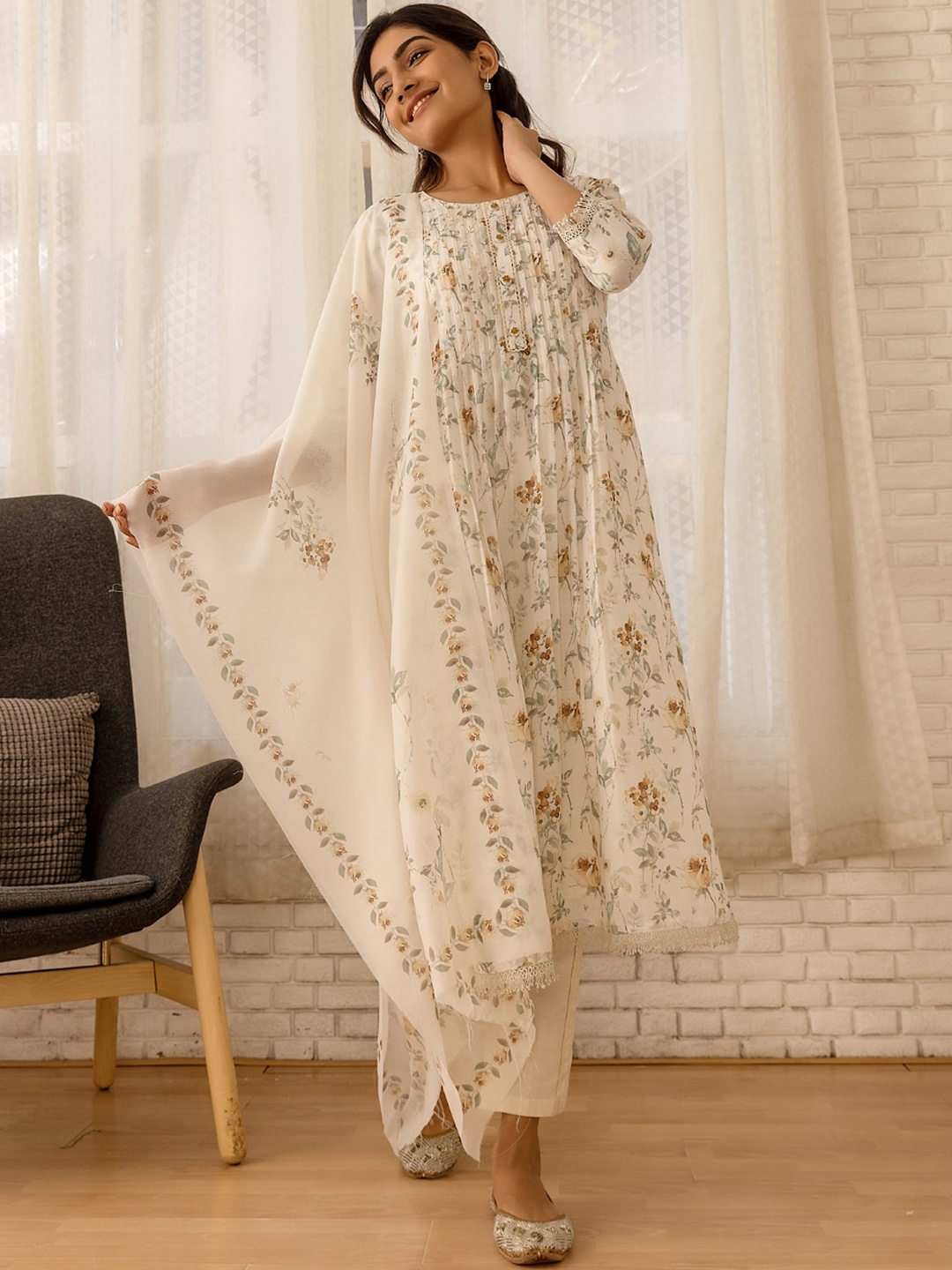

Sangria Off White Floral Printed Round Neck Linen A-Line Kurta With Trouser & Dupatta