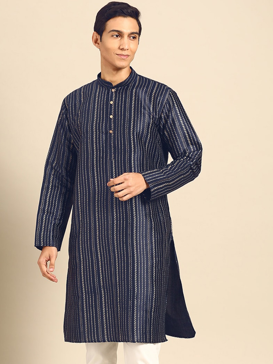 

MANQ Men Striped Thread Work Cotton Silk Kurta, Navy blue