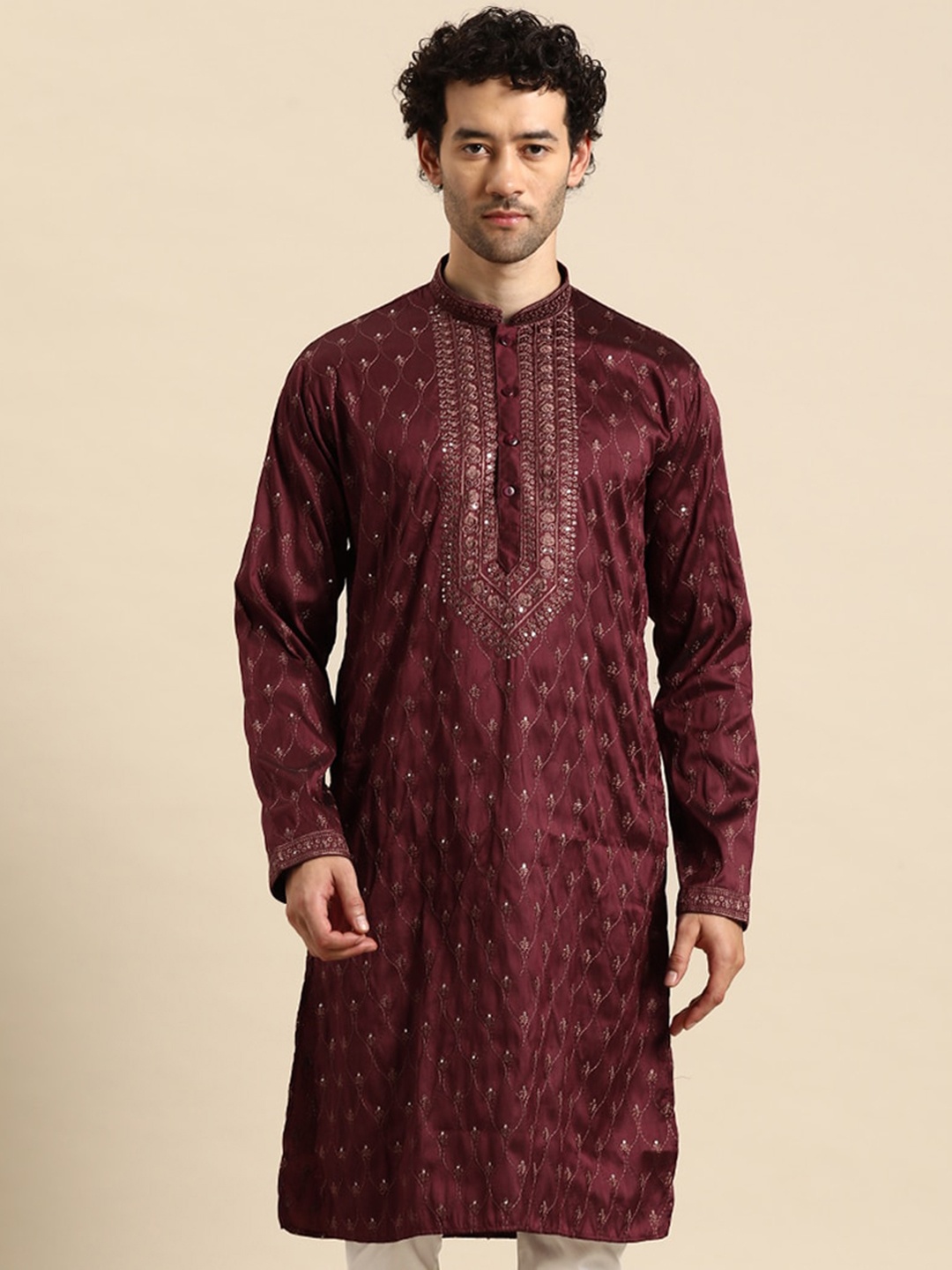 

MANQ Ethnic Motifs Embroidered Sequinned Mandarin Collar Long Sleeves Straight Kurta, Maroon