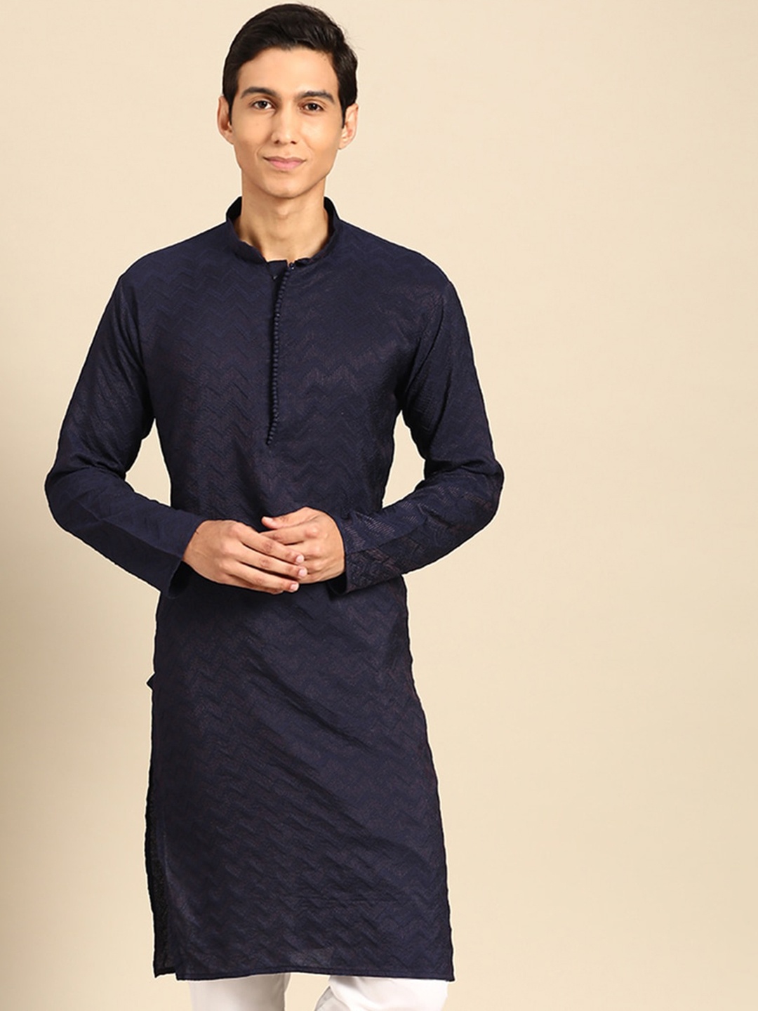 

MANQ Chevron Embroidered Mandarin Collar Indigo Straight Kurta, Navy blue