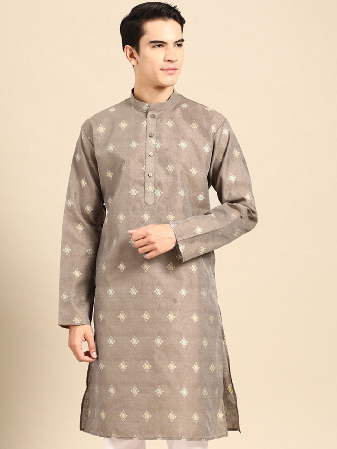 

MANQ Ethnic Motifs Embroidered Mandarin Collar Regular Kurta, Brown