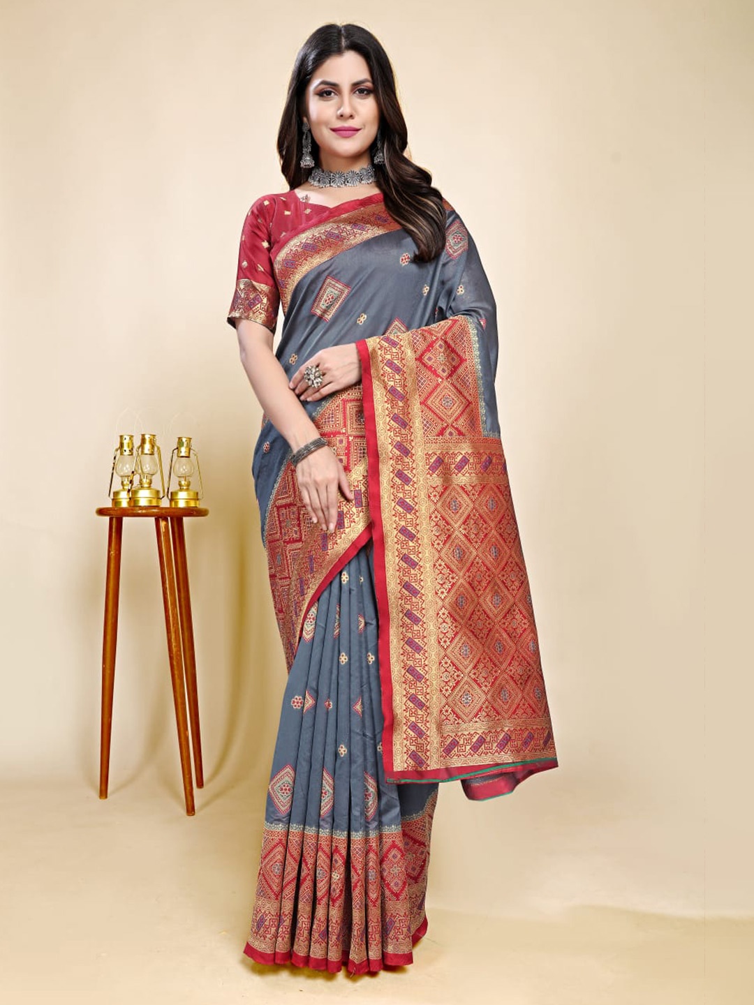 

BAESD Woven Design Zari Silk Blend Saree, Grey