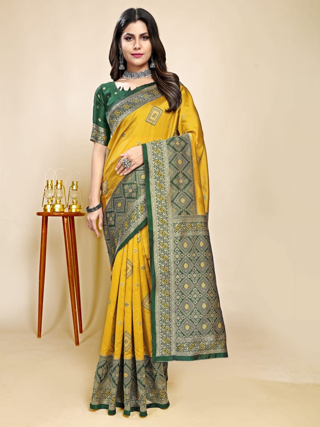 

BAESD Woven Design Zari Silk Blend Saree, Yellow