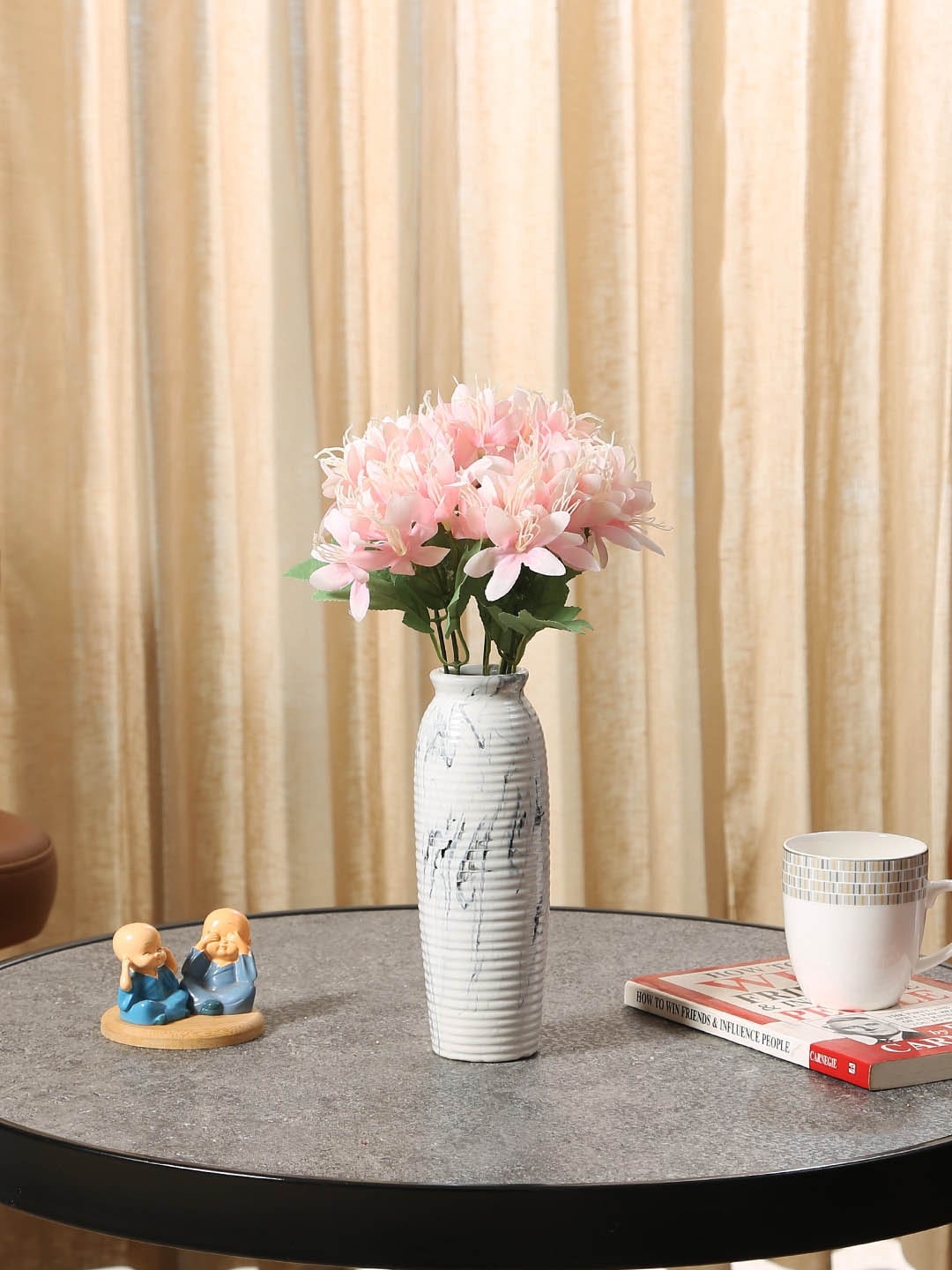 

Fourwalls Pink Artificial Daisy Flower Bunch