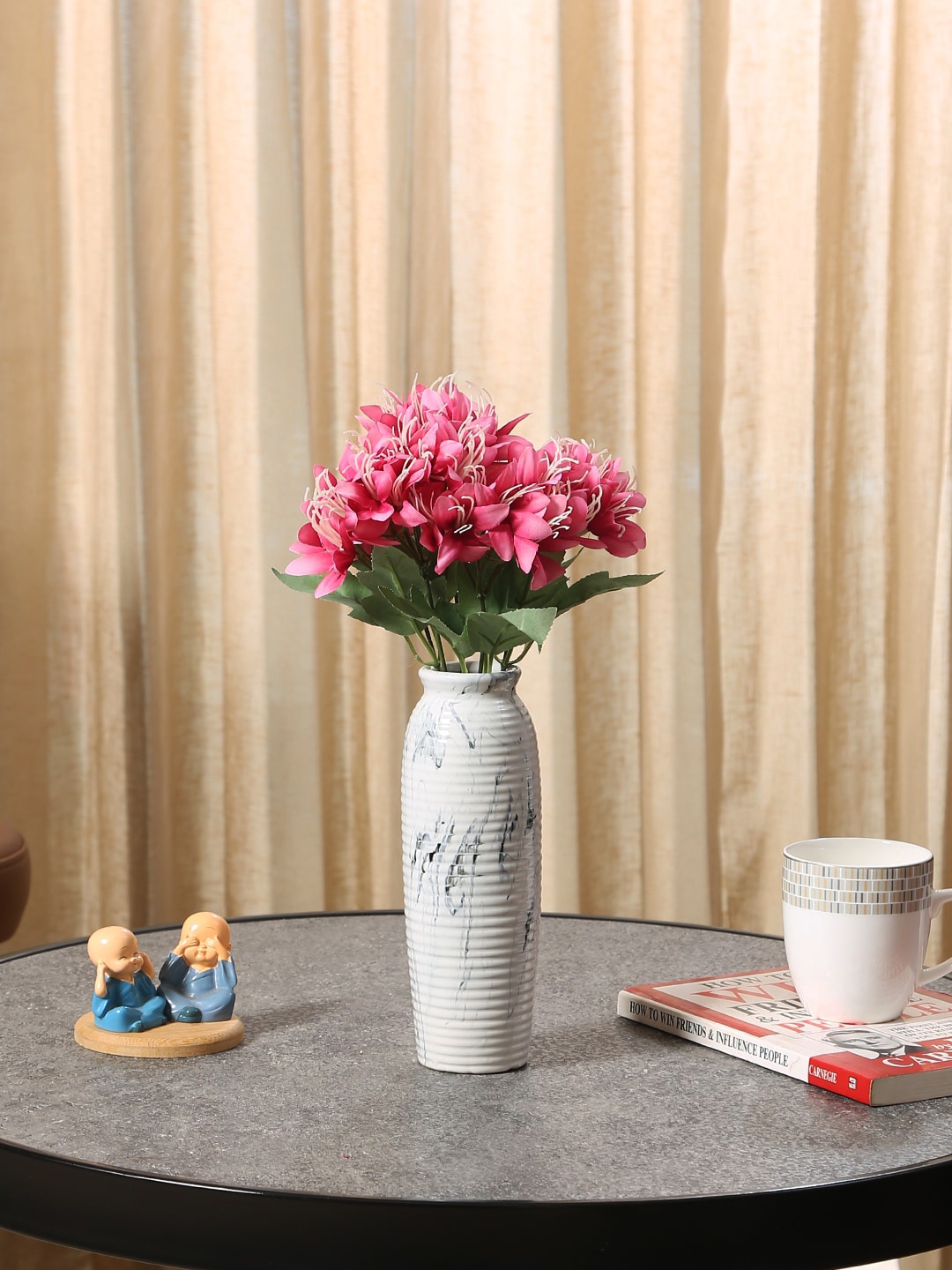 

Fourwalls Pink & Green Flower Bunch with 5 branches