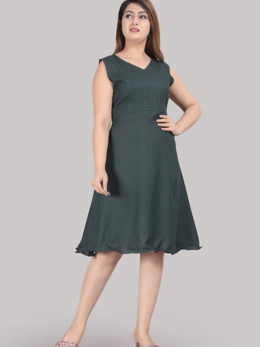 

SIPET V-Neck Fit & Flare Dress, Green