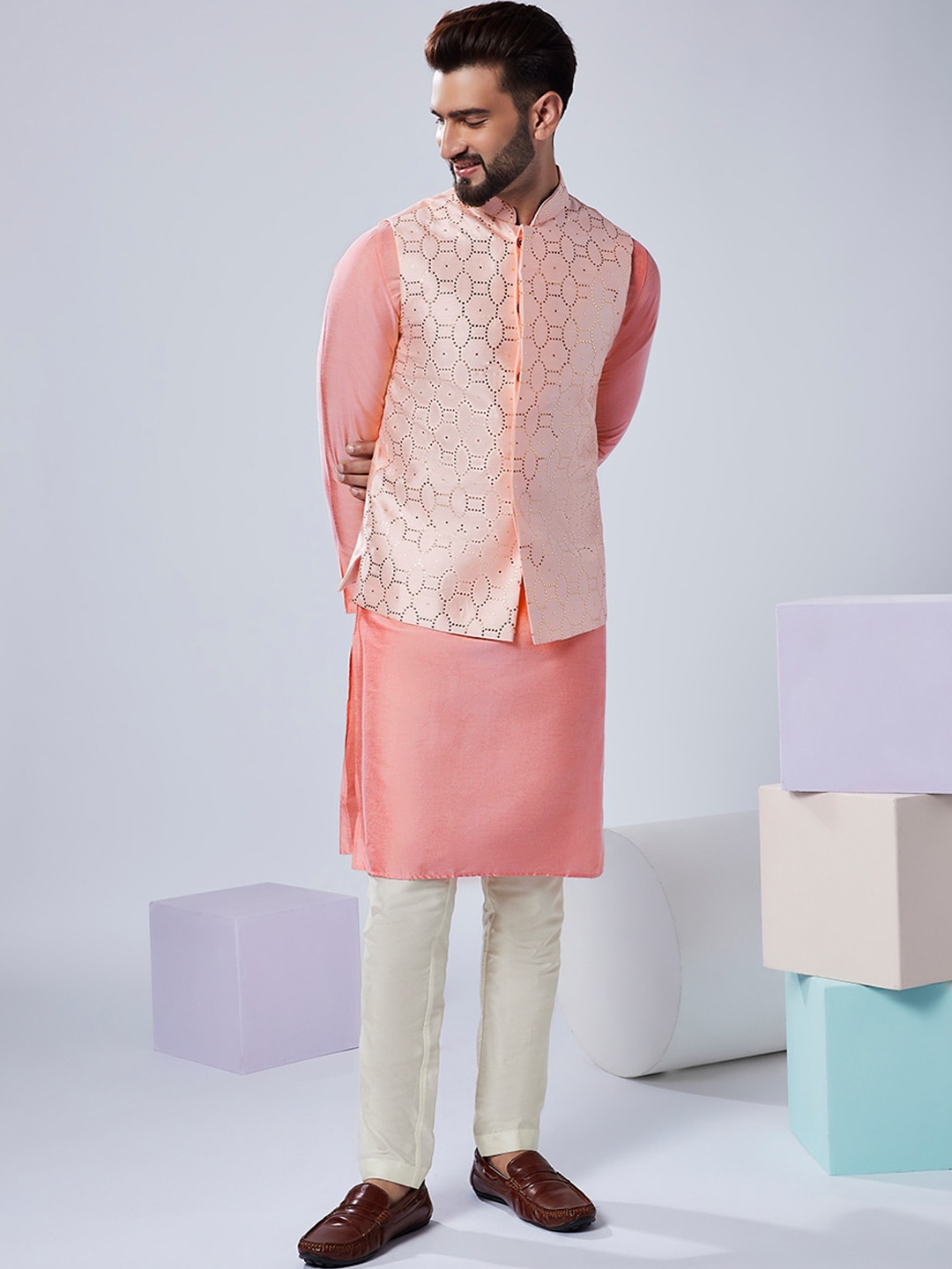 

KISAH Mandarin Collar Regular Kurta with Trousers & Nehru jacket, Pink