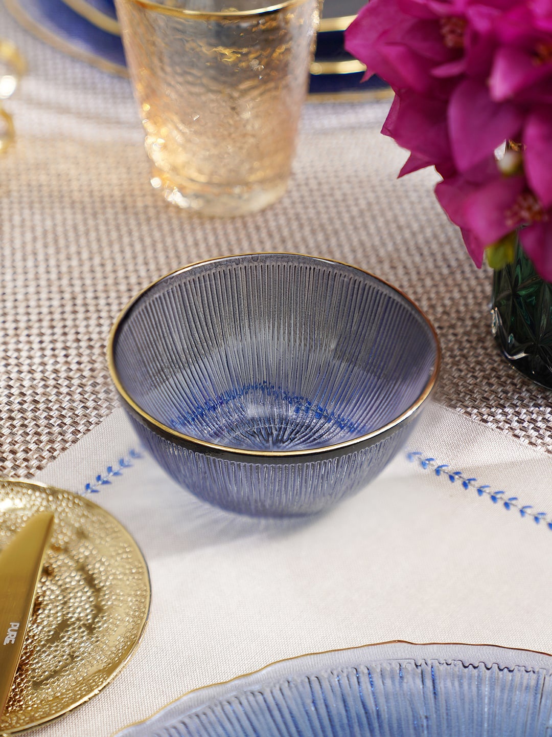 

Pure Home and Living Blue 2-Pieces Radial Glass Serving Bowls