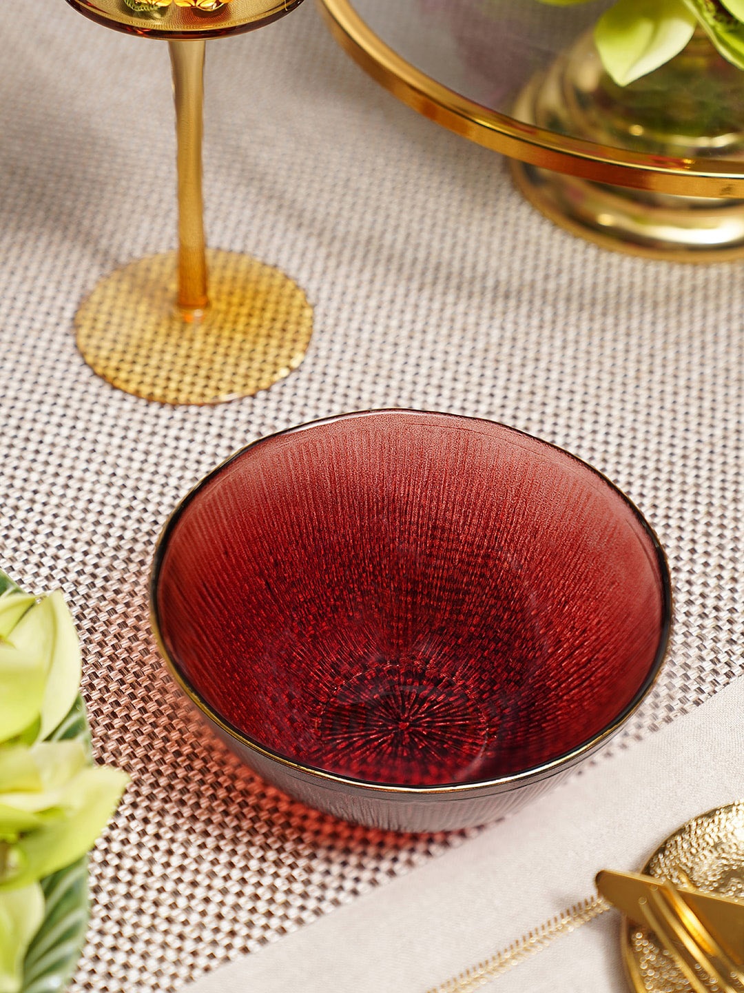 

Pure Home and Living Red 2-Pieces Radial Glass Serving Bowls