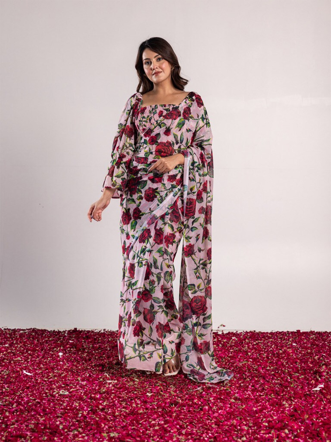 

OneWe Floral Printed Pure Chiffon Saree, Red