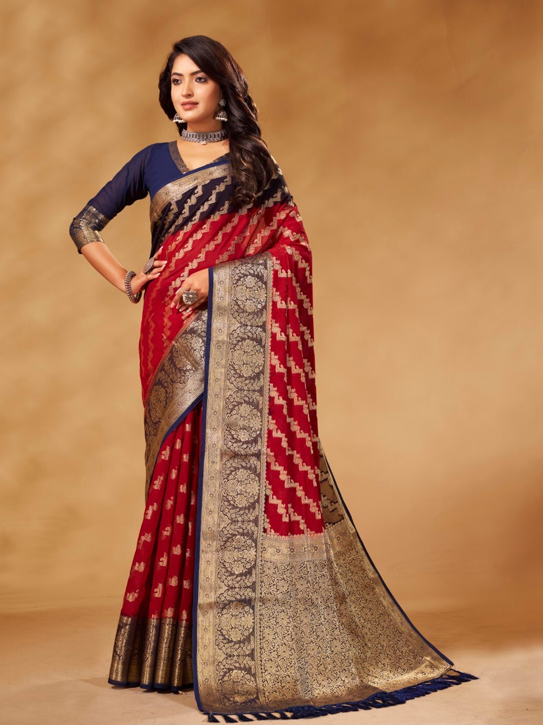 

FLOURIOUS Ethnic Motifs Woven Design Zari Pure Georgette Banarasi Saree, Red