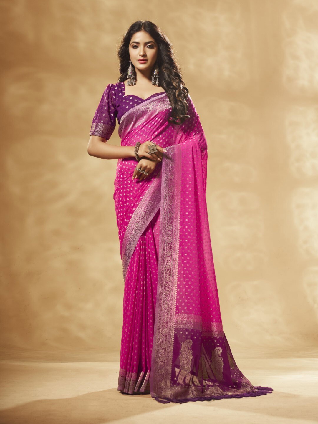 

FLOURIOUS Ethnic Motifs Woven Design Zari Pure Georgette Banarasi Saree, Pink