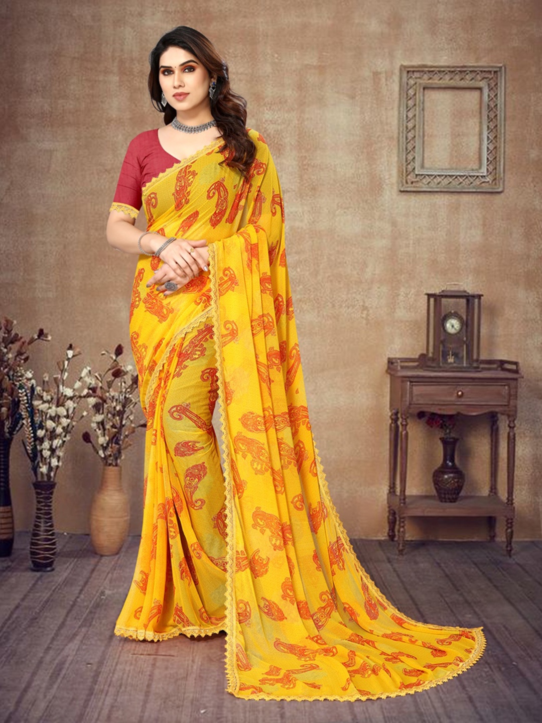 

VAIRAGEE Paisley Printed Poly Georgette Saree, Yellow